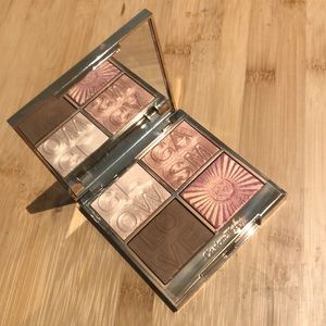 Charlotte Tilbury Lightgasm Face Palette